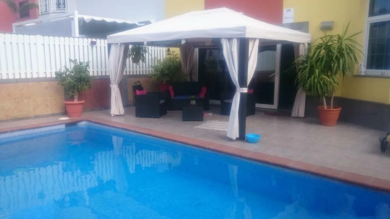 Bed & Breakfast La Perla De Sonnenland 마스팔로마스 스페인